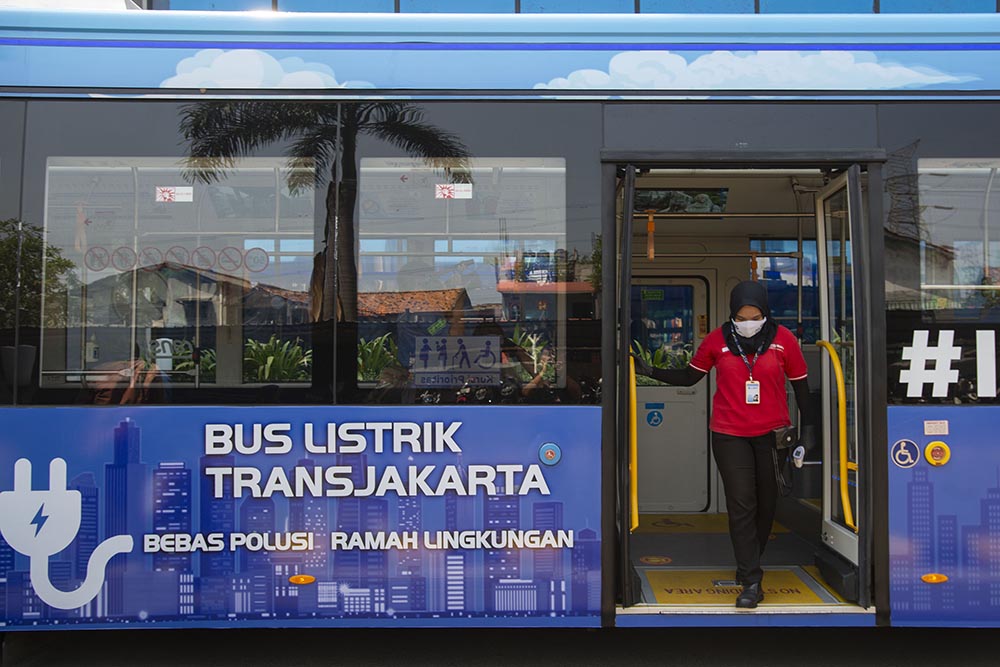 Ujicoba Bus Listrik Trans-Jakarta