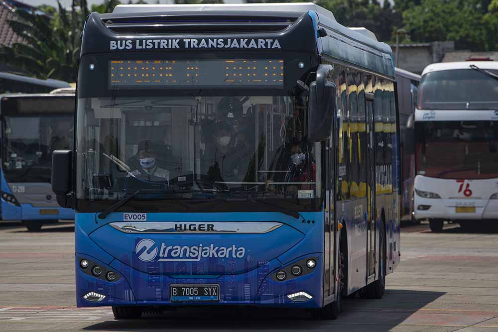 Ujicoba Bus Listrik Trans-Jakarta