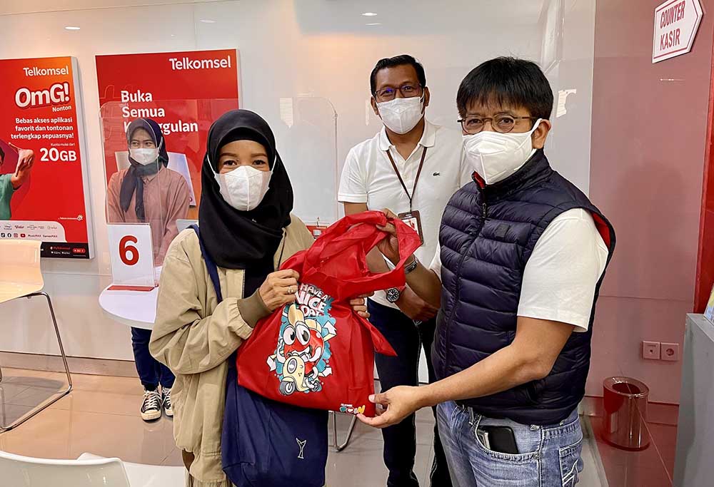 Semangat Melayani Pelanggan