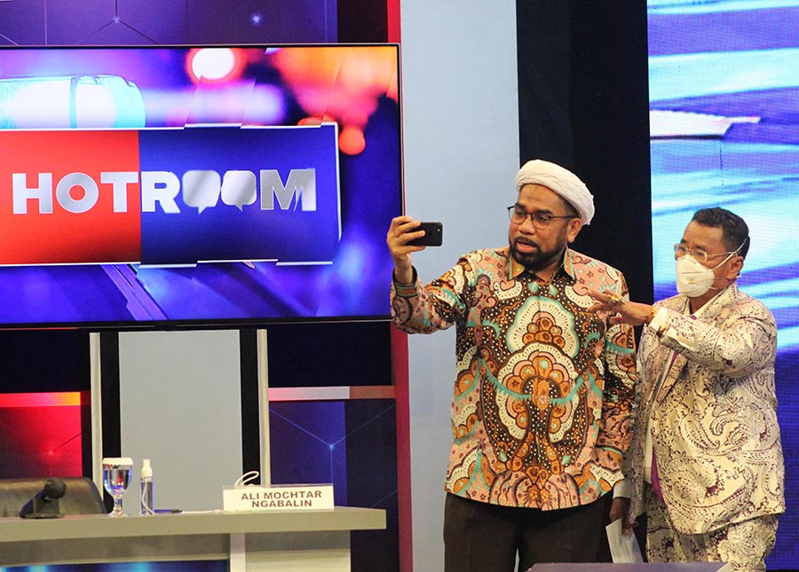 Hot Room Show Kupas PAN Gabung Koalisi Jokowi