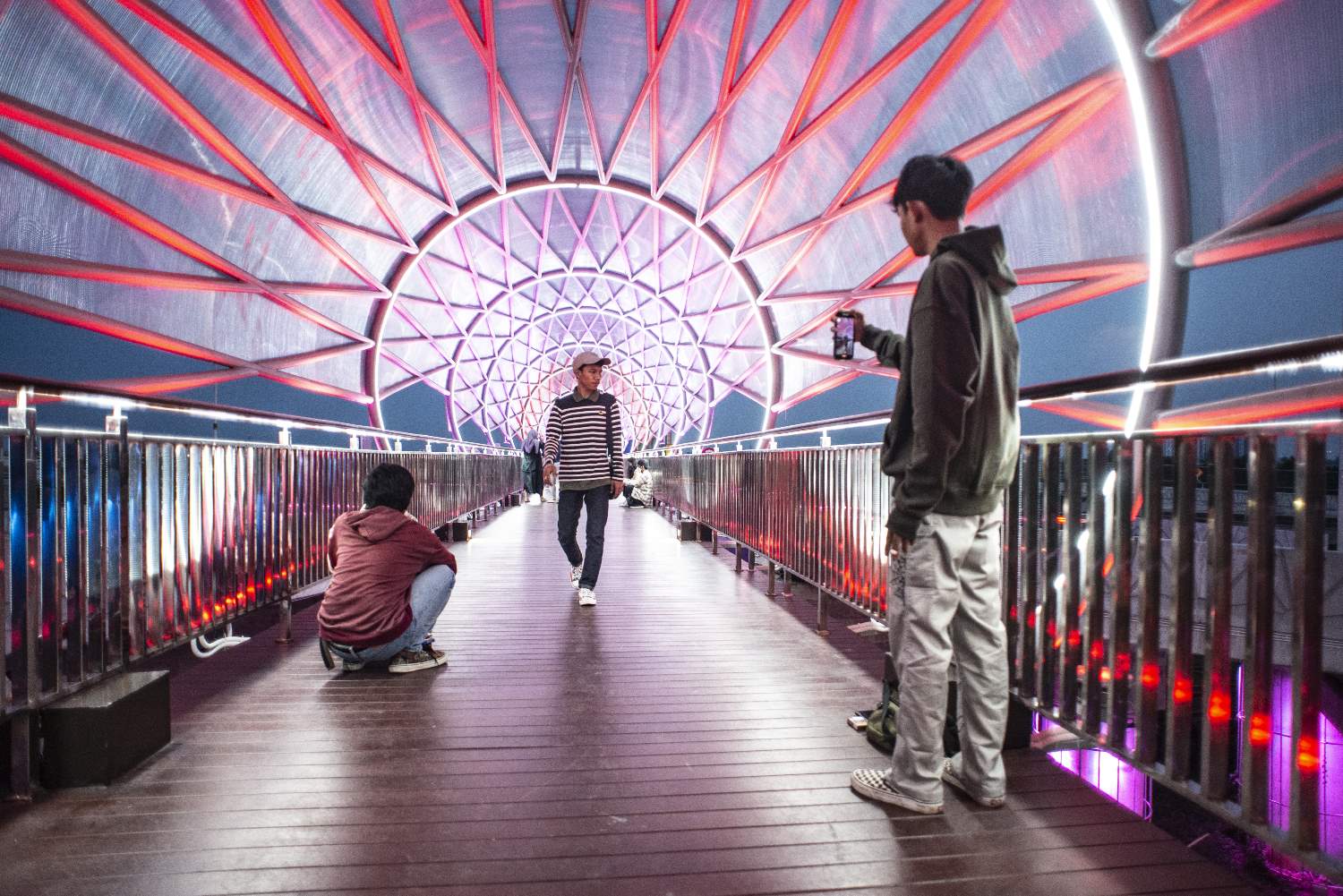 JPO Lenteng Agung Penggerak Ekonomi