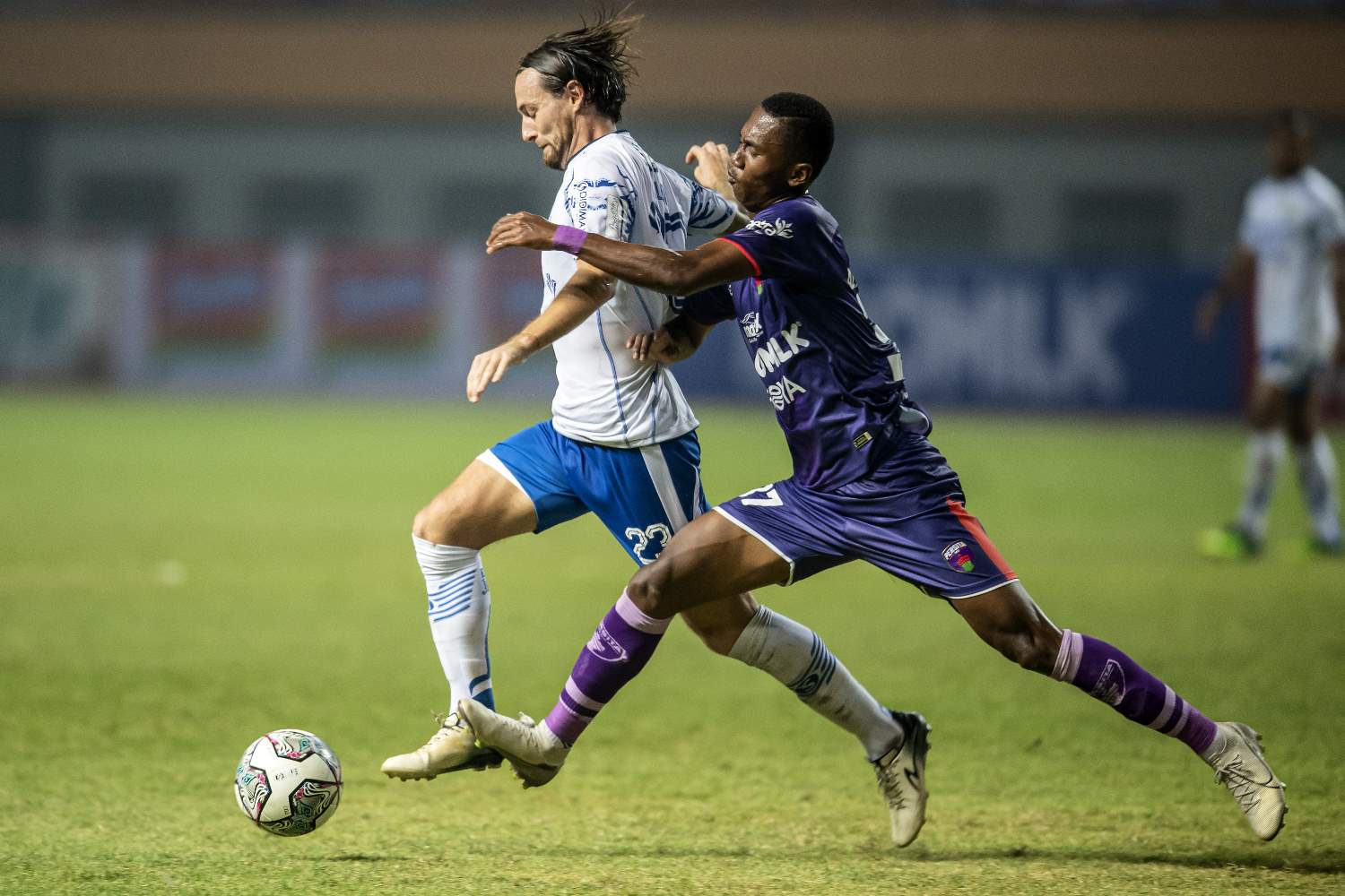  Persib Bandung Kalahkan Persita Tangerang 