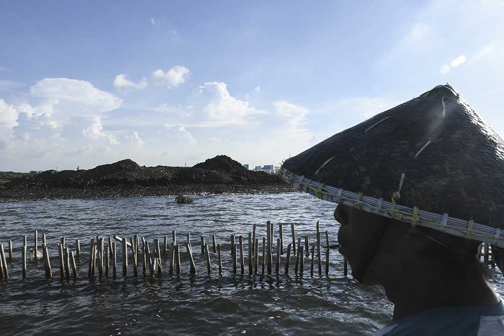Perizinan dan Dampak Sosial Belum Beres, Proyek Reklamasi Dihentikan
