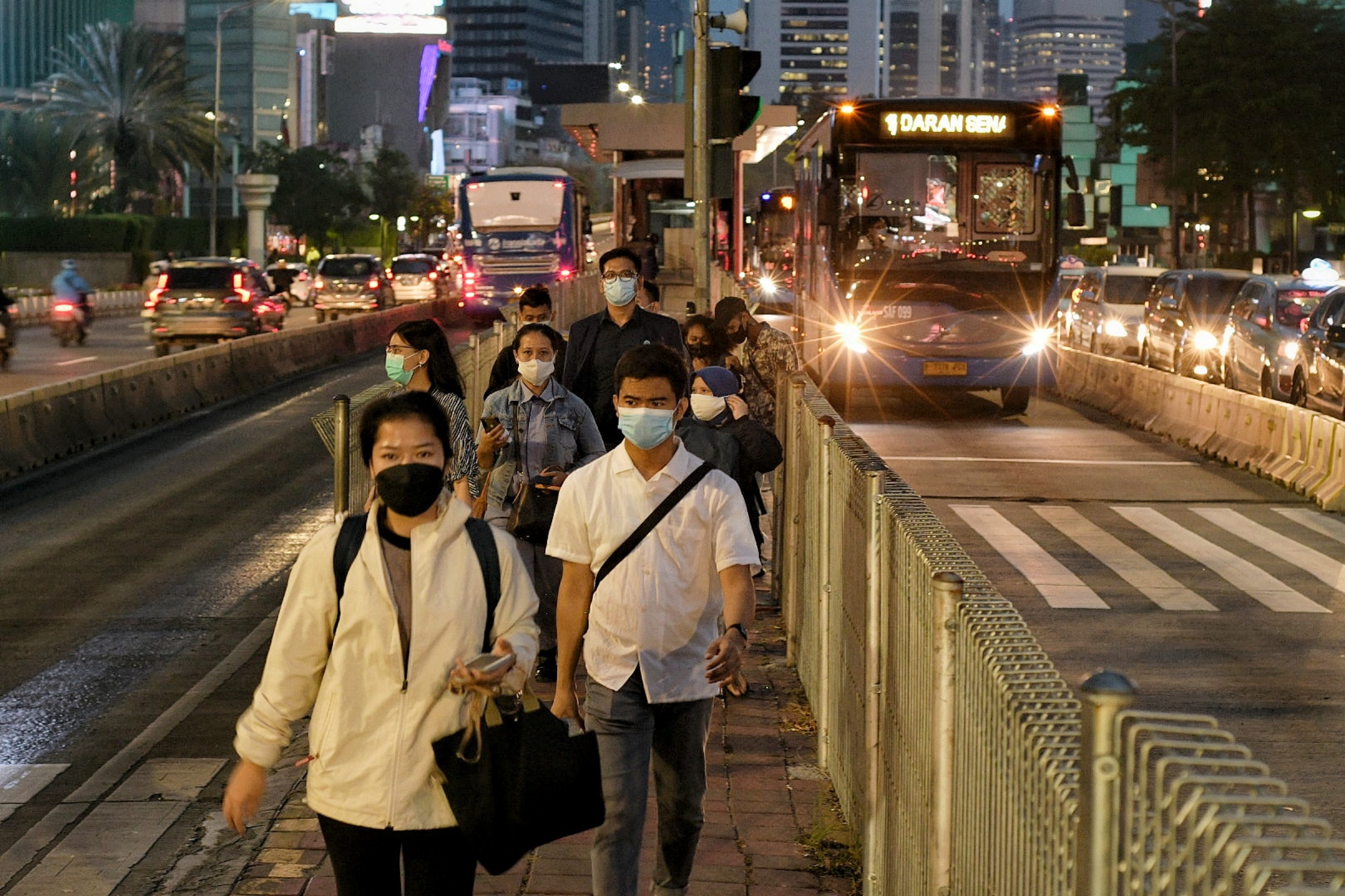 Persentase kasus positif Covid-19 di Jakarta Berada pada Angka 0.9 Persen