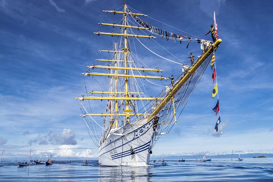 KRI Bima Suci Tiba di Morotai Maluku Utara 