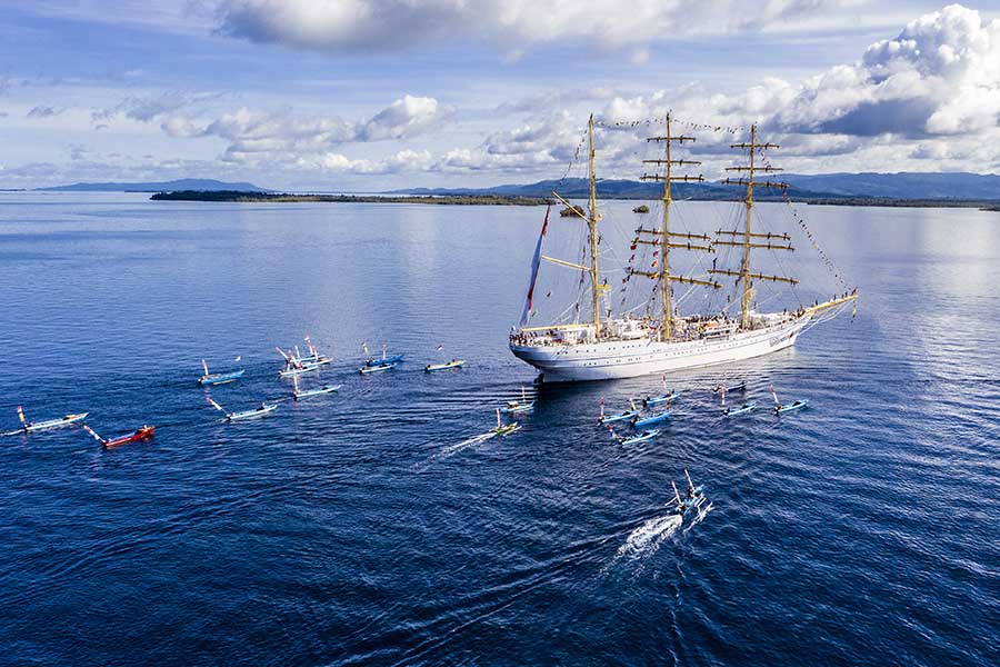 KRI Bima Suci Tiba di Morotai Maluku Utara 