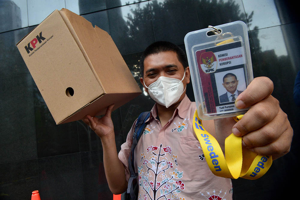 Tinggalkan Gedung KPK