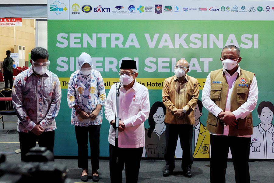 Wapres Meninjau Pelaksanaan Sentra Vaksinasi Sinergi Sehat di The Media Hotel