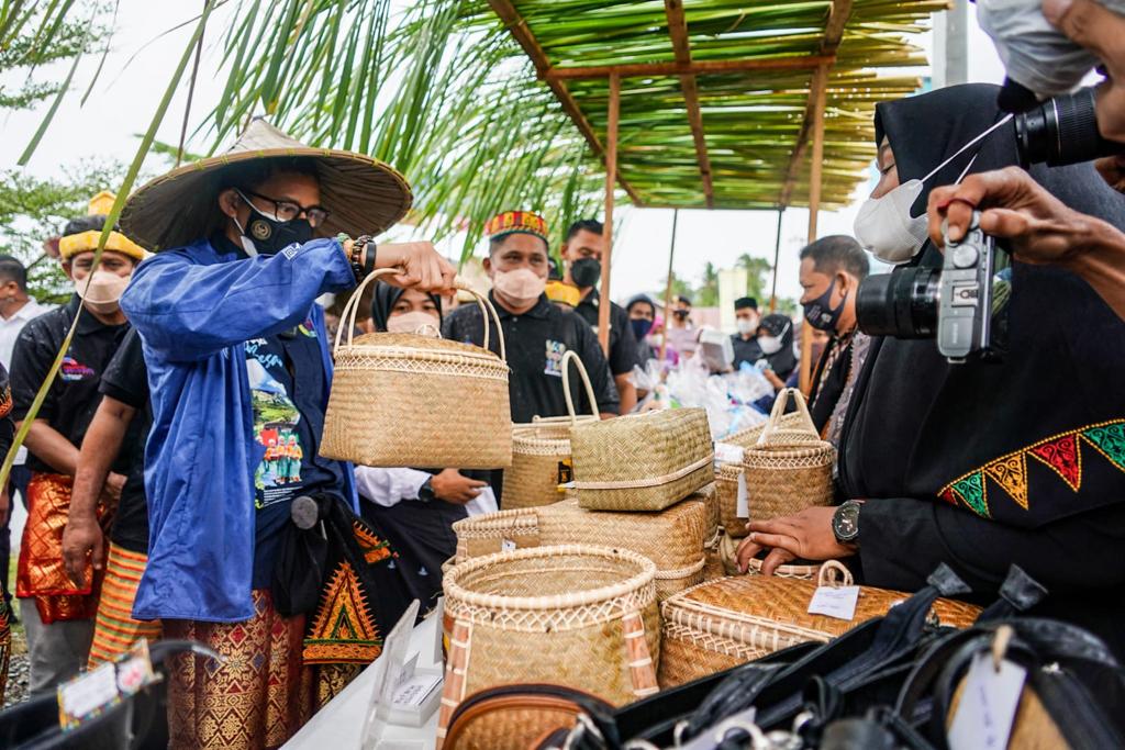 Menteri Sandiaga Dukung Pariwisata Berkelanjutan dan Kebangkitan Ekonomi