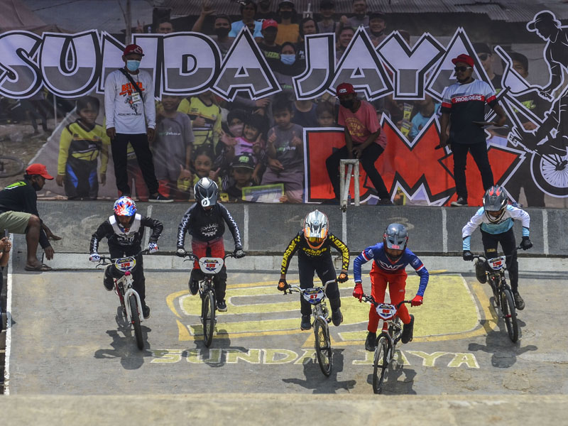 Kejuaraan BMX Jaring Pembalap Berprestasi