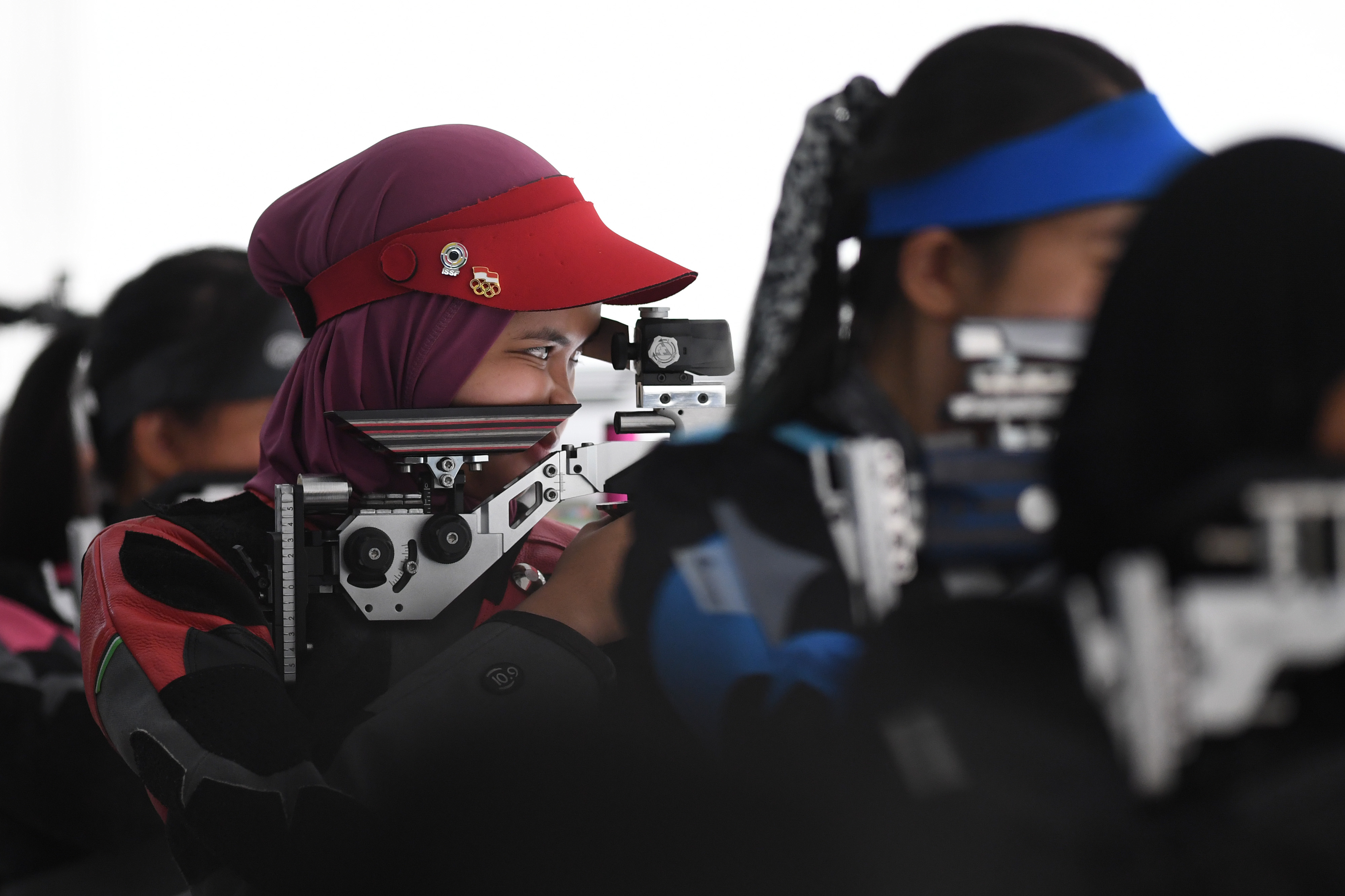 Jawa Barat Raih Emas Menembak 10 meter Air Rifle Putri PON Papua