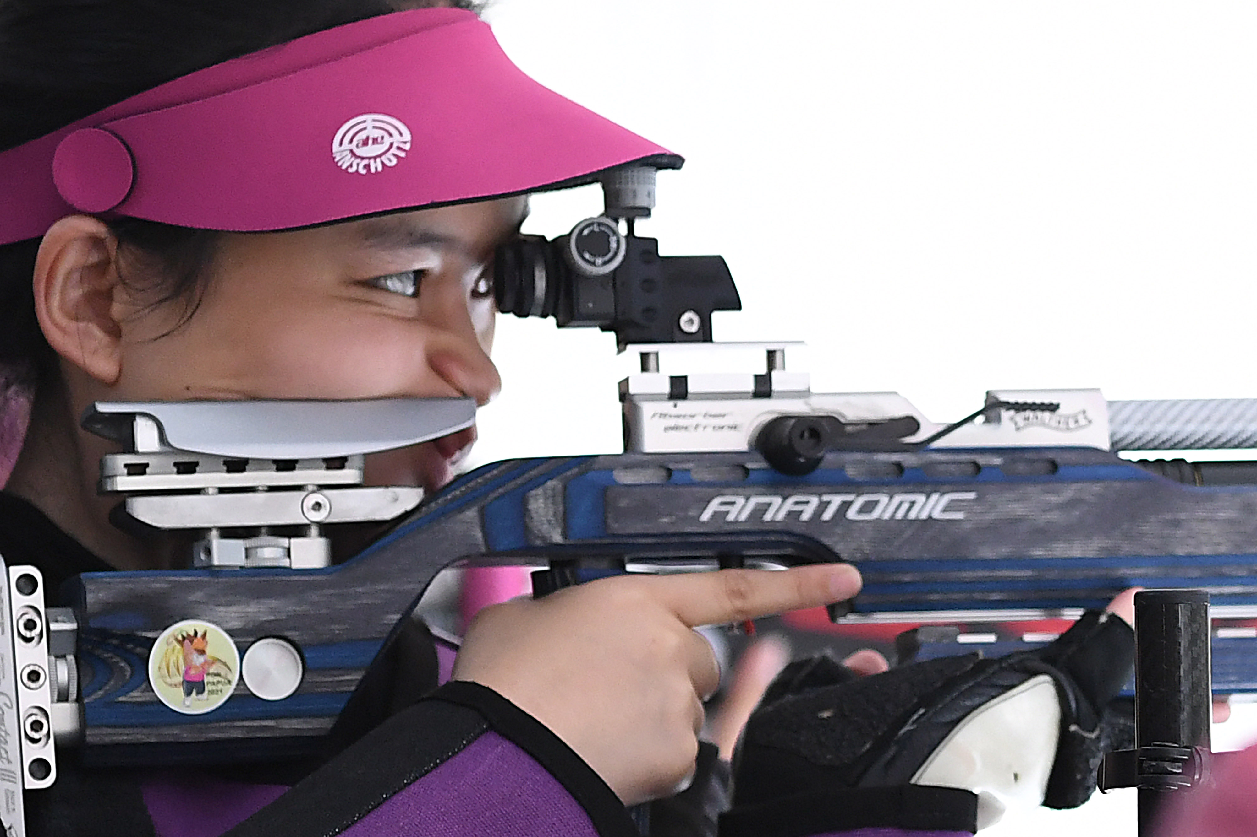 Jawa Barat Raih Emas Menembak 10 meter Air Rifle Putri PON Papua