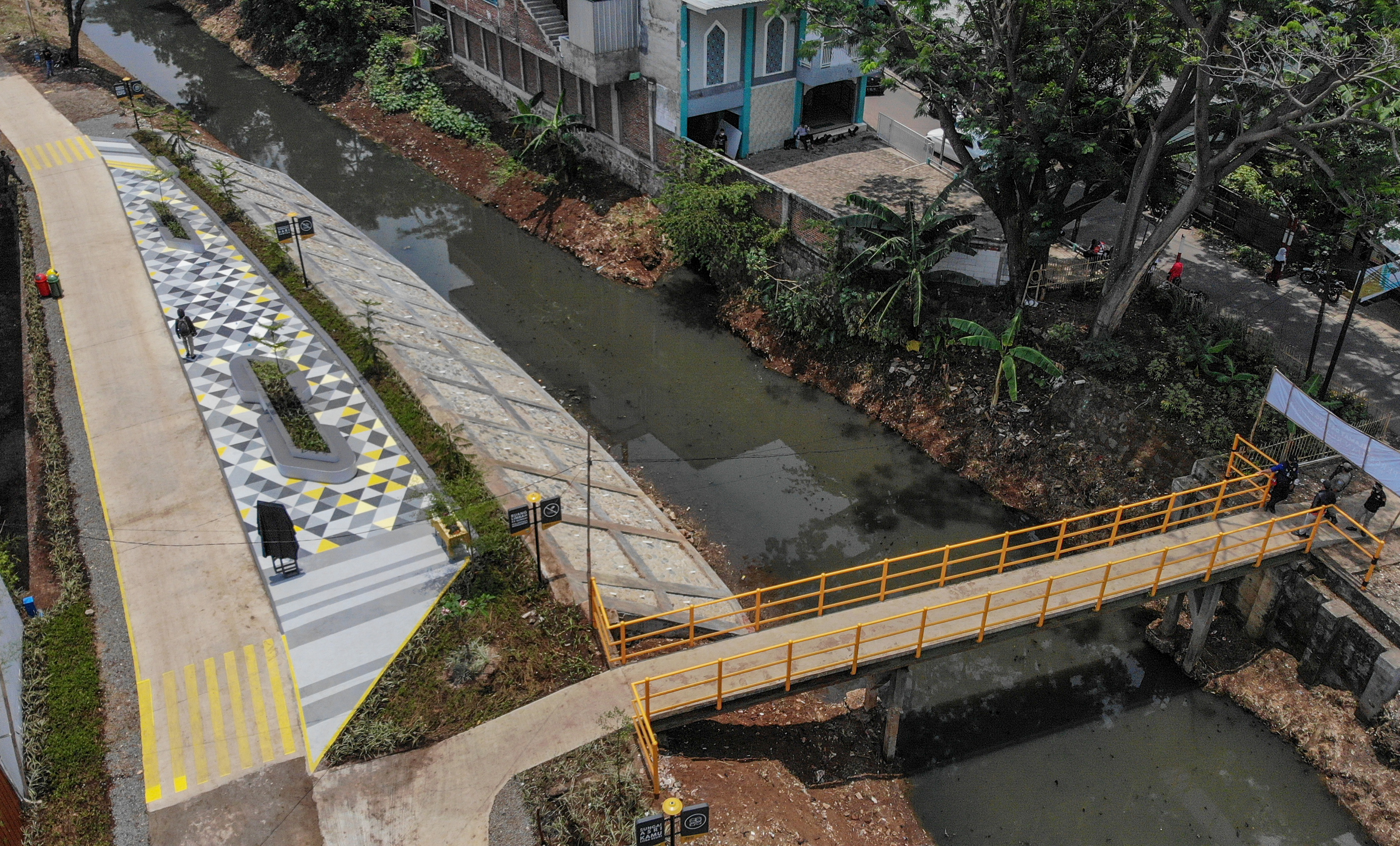 Penataan Bantaran Sungai di Bandung