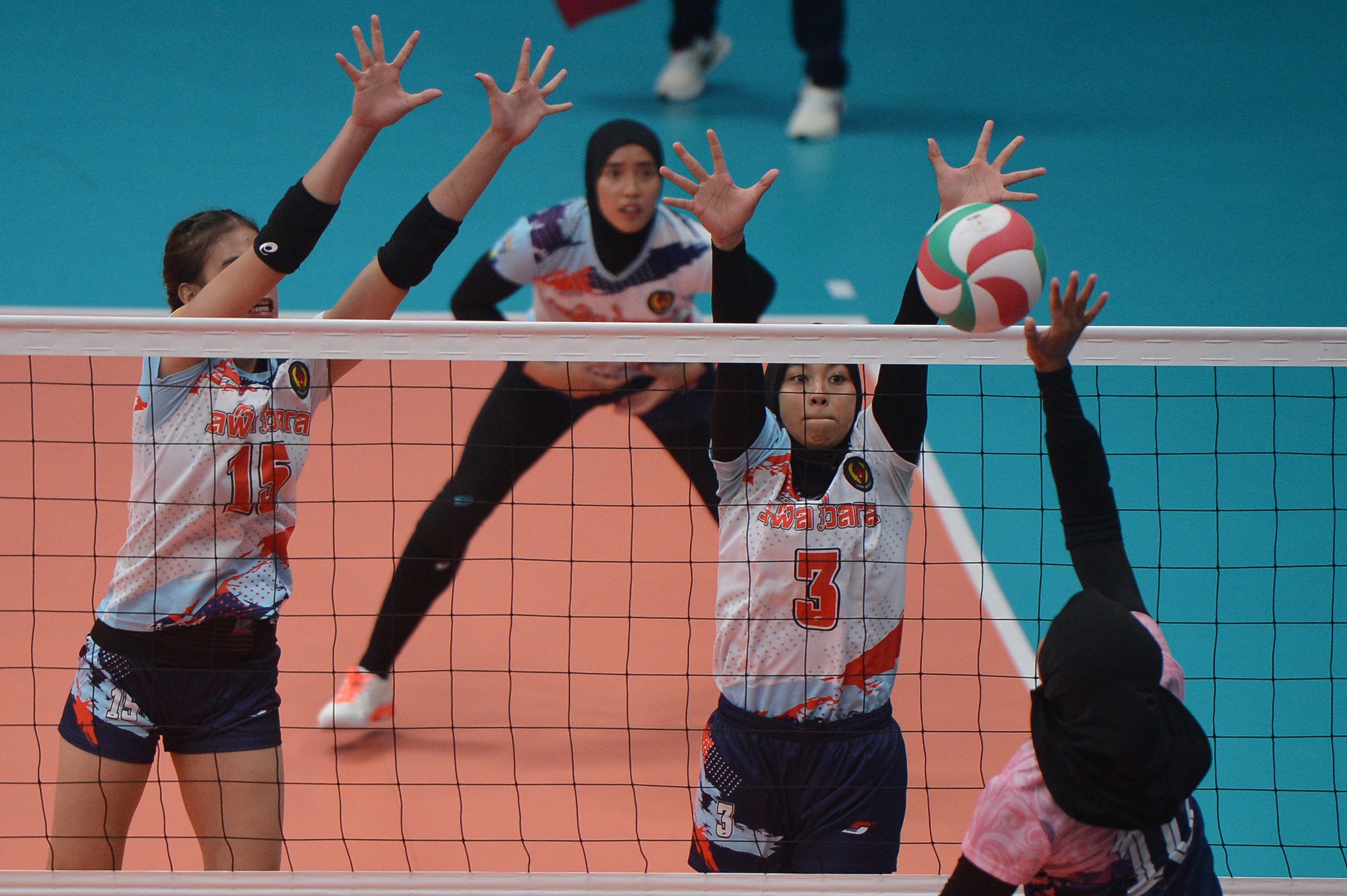 Bola Voli Putri Jawa Barat Kalahkan Jawa Tengah