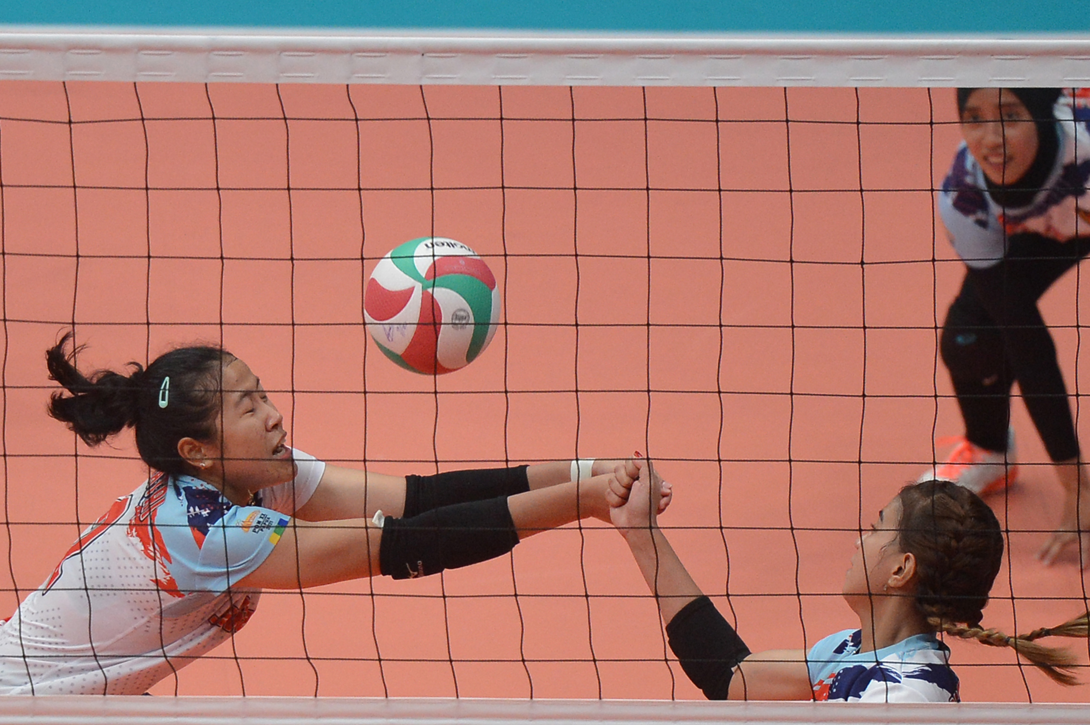 Bola Voli Putri Jawa Barat Kalahkan Jawa Tengah