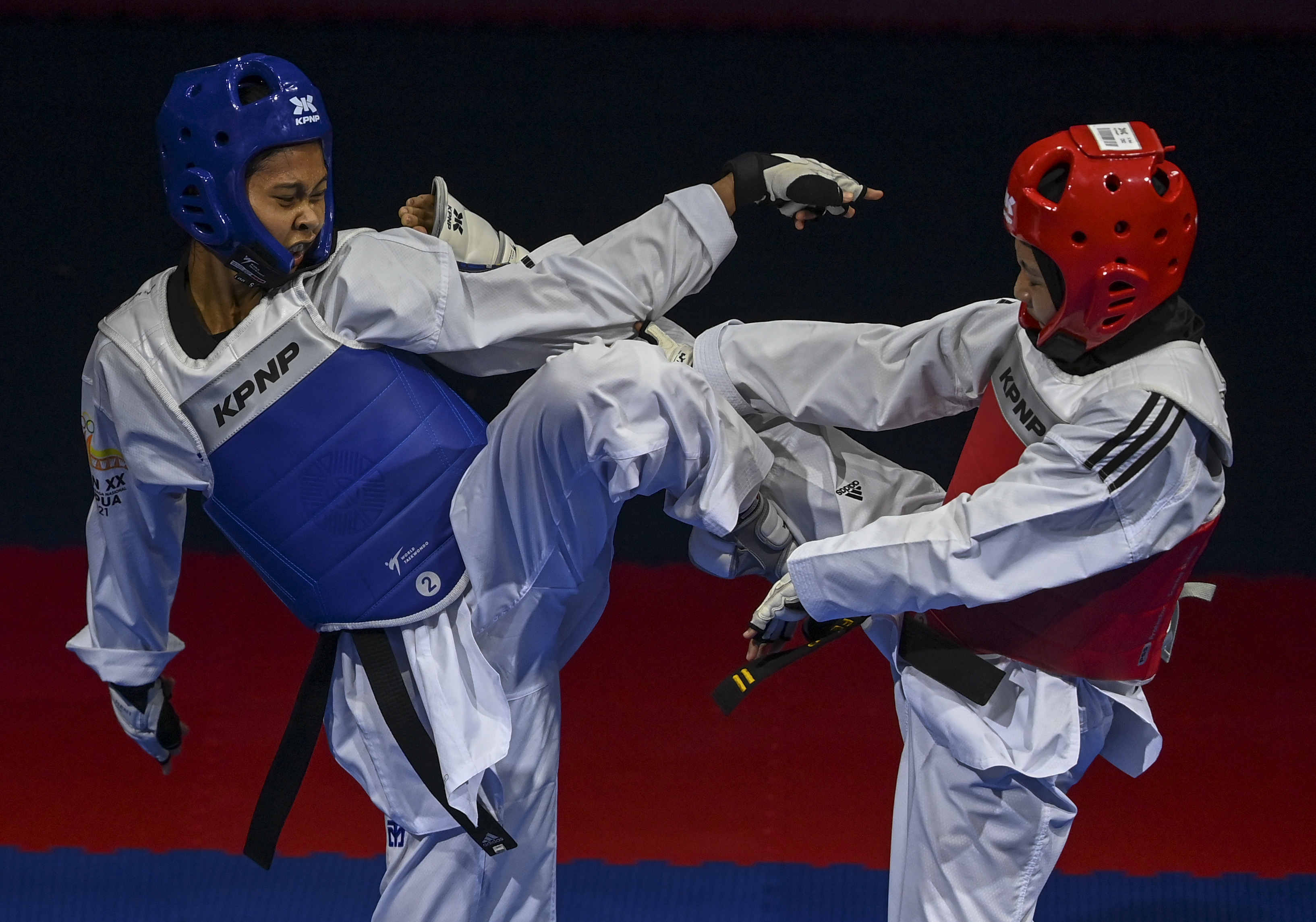 Ni Kadek Heni Sumbang Emas Taekwondo Kyorugi - 46 Kg Putri untuk Bali