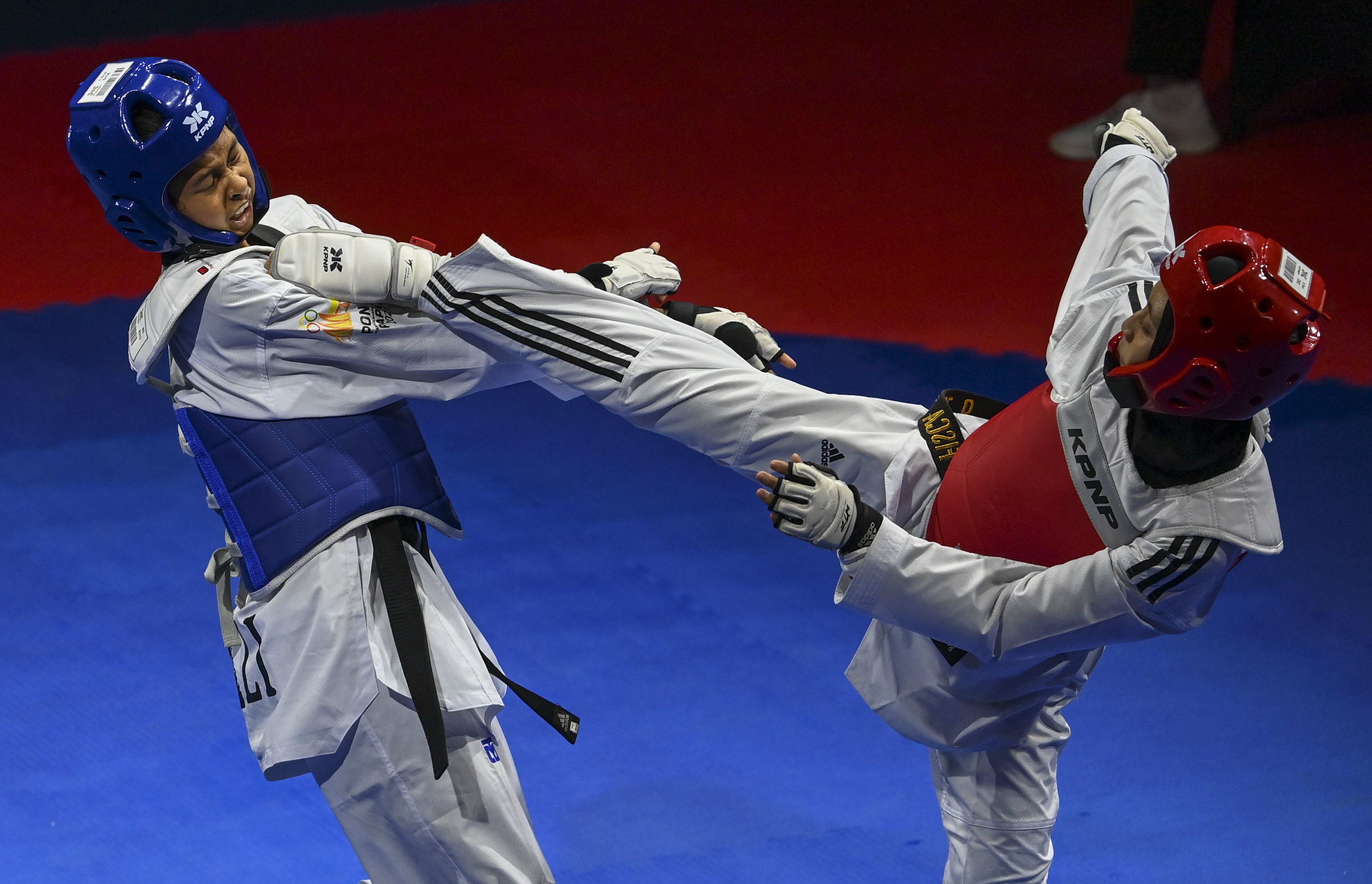 Ni Kadek Heni Sumbang Emas Taekwondo Kyorugi - 46 Kg Putri untuk Bali