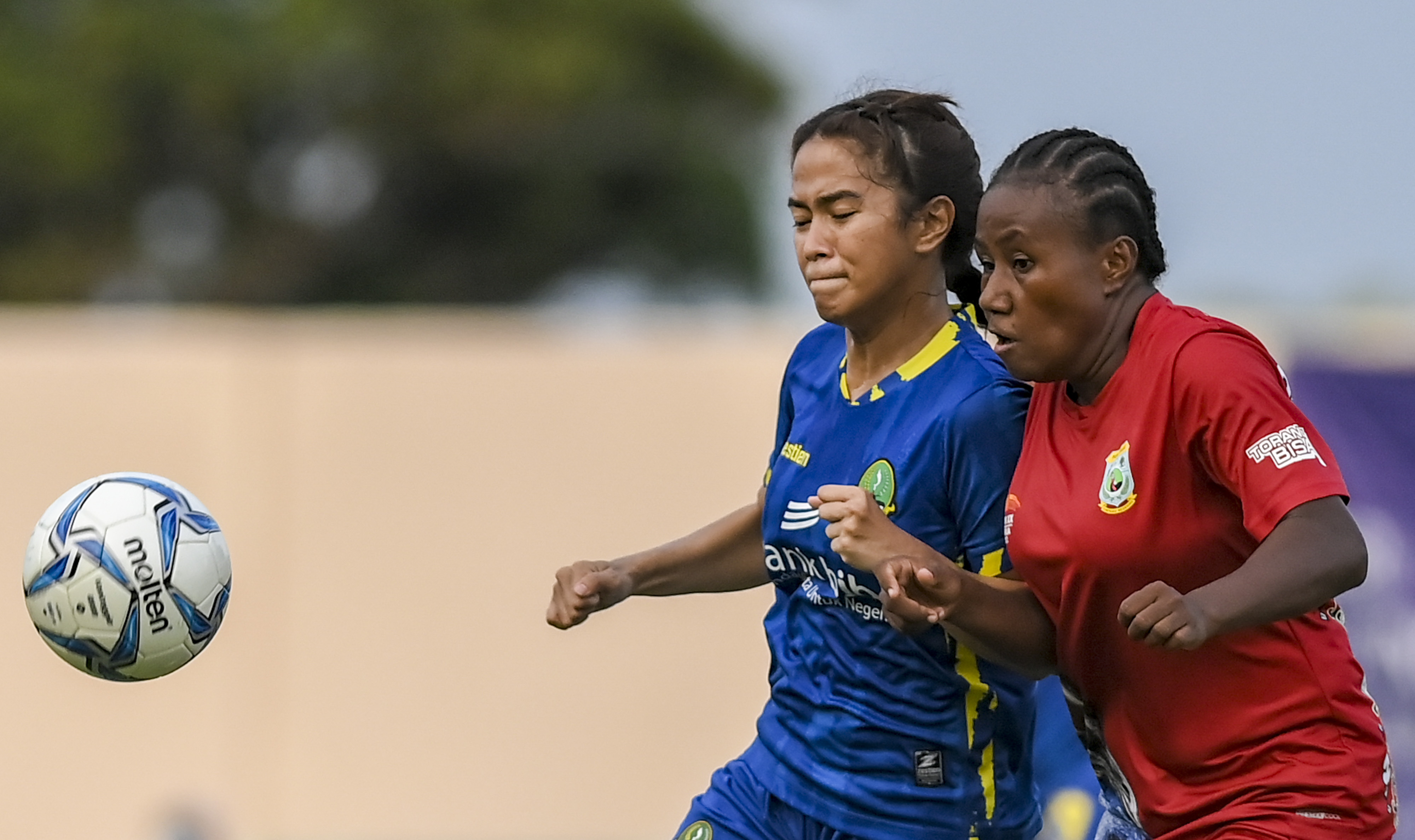 Sepak Bola Putri Jawa Barat Kalahkan Papua Barat