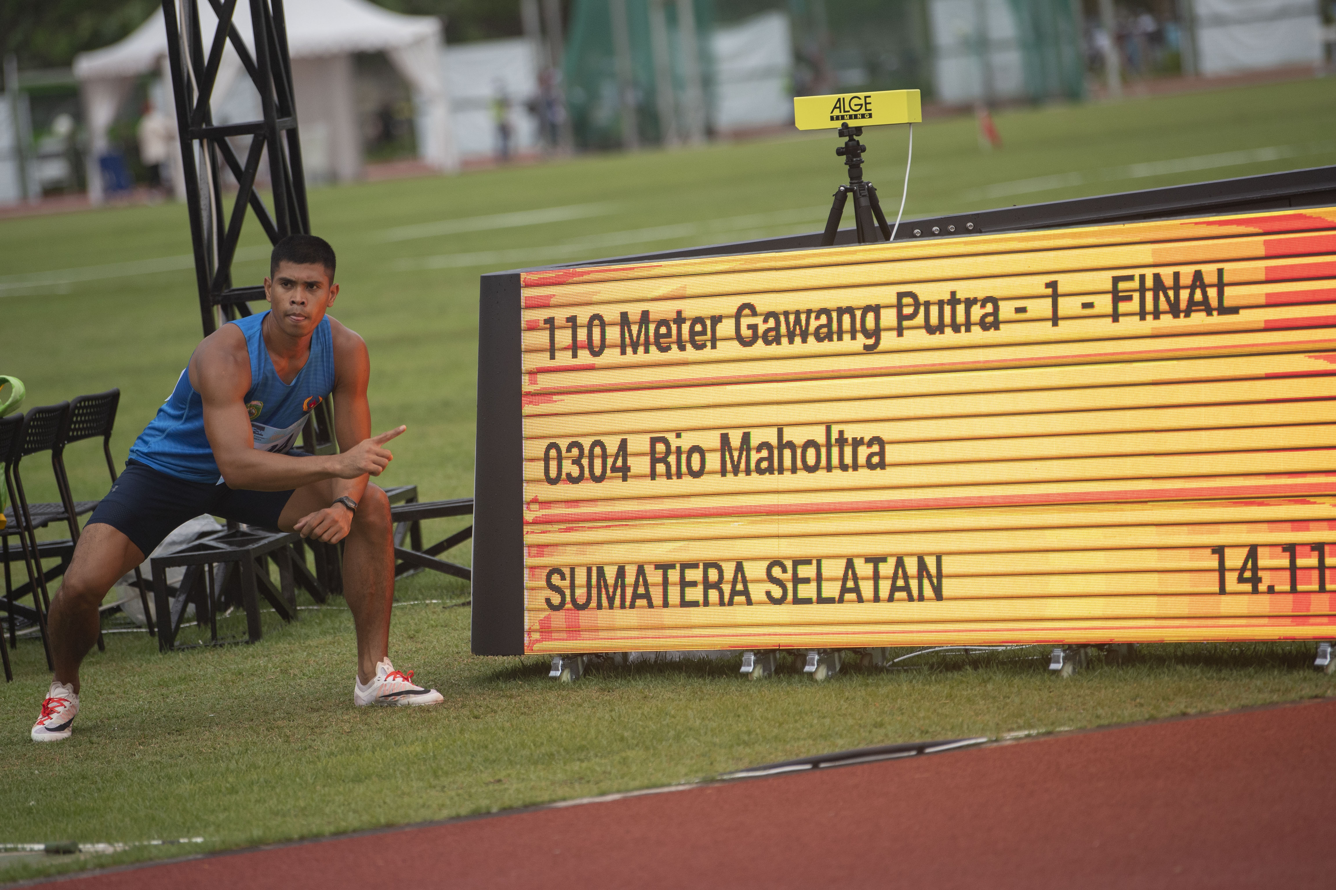Rio Maholtra Sumbang Emas Lari 110 Meter Gawang Putra untuk Sumsel