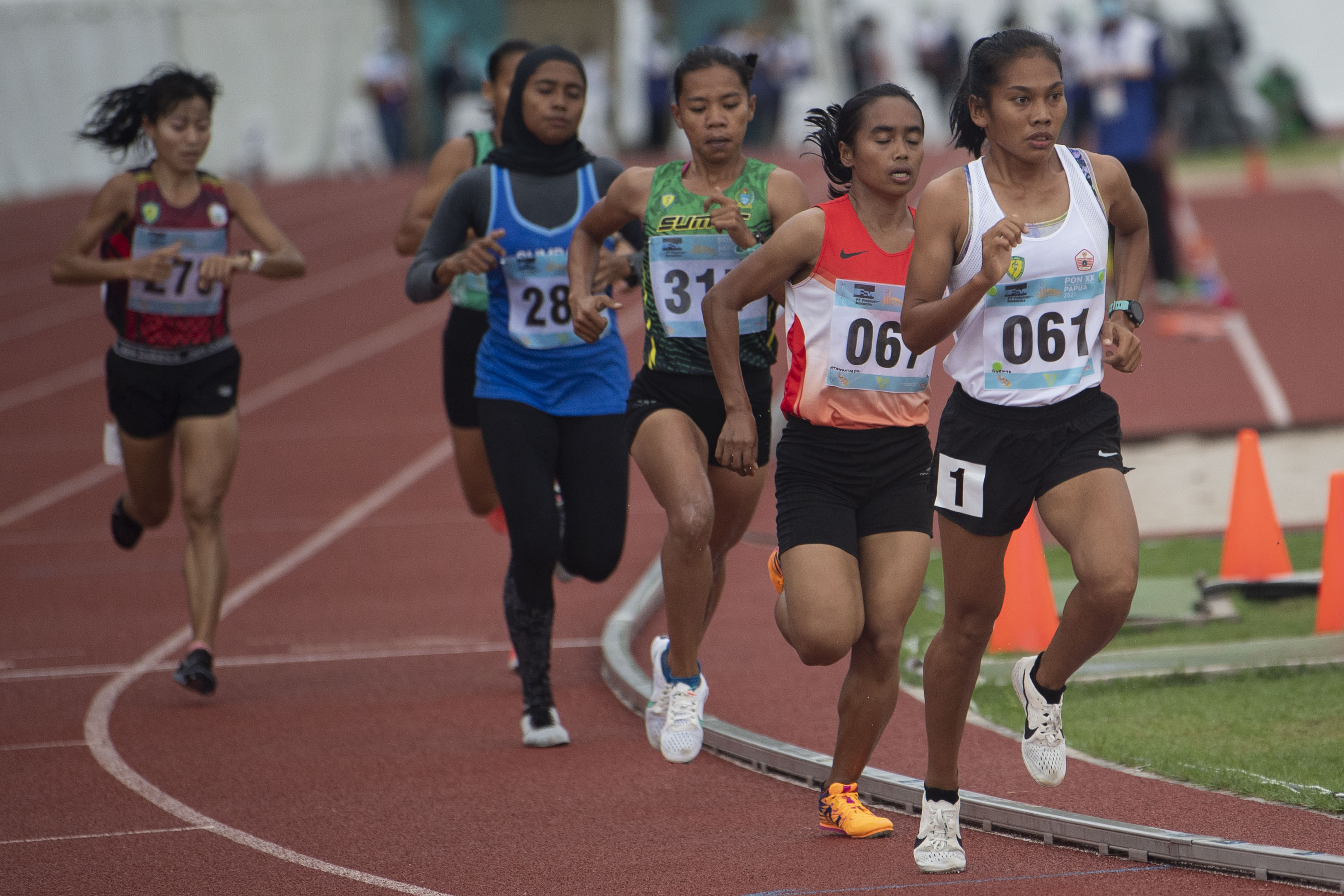 Odeka Elvina Sumbang Emas Lari 5.000 Meter untuk DKI Jakarta