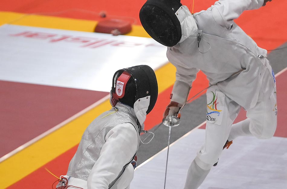 Riau Raih Emas Anggar kategori Floret Individual Putra