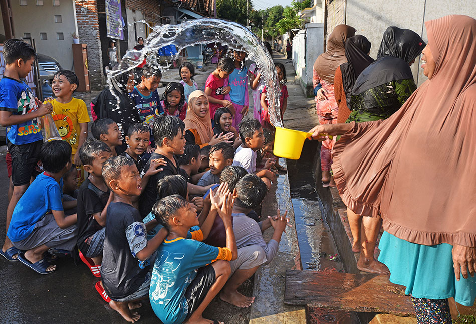  Tradisi Mandi Tolak Bala 