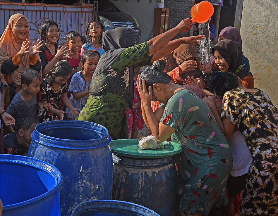  Tradisi Mandi Tolak Bala 