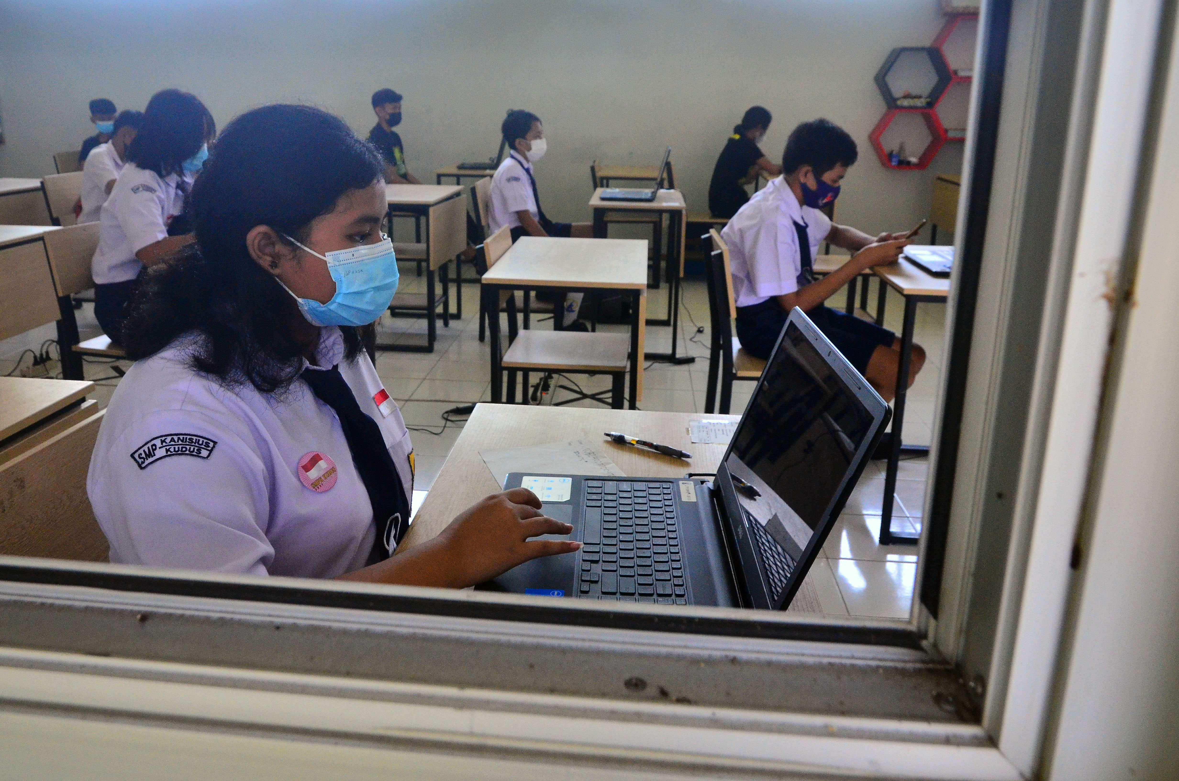 Ujian ANBK Serentak Siswa SMP