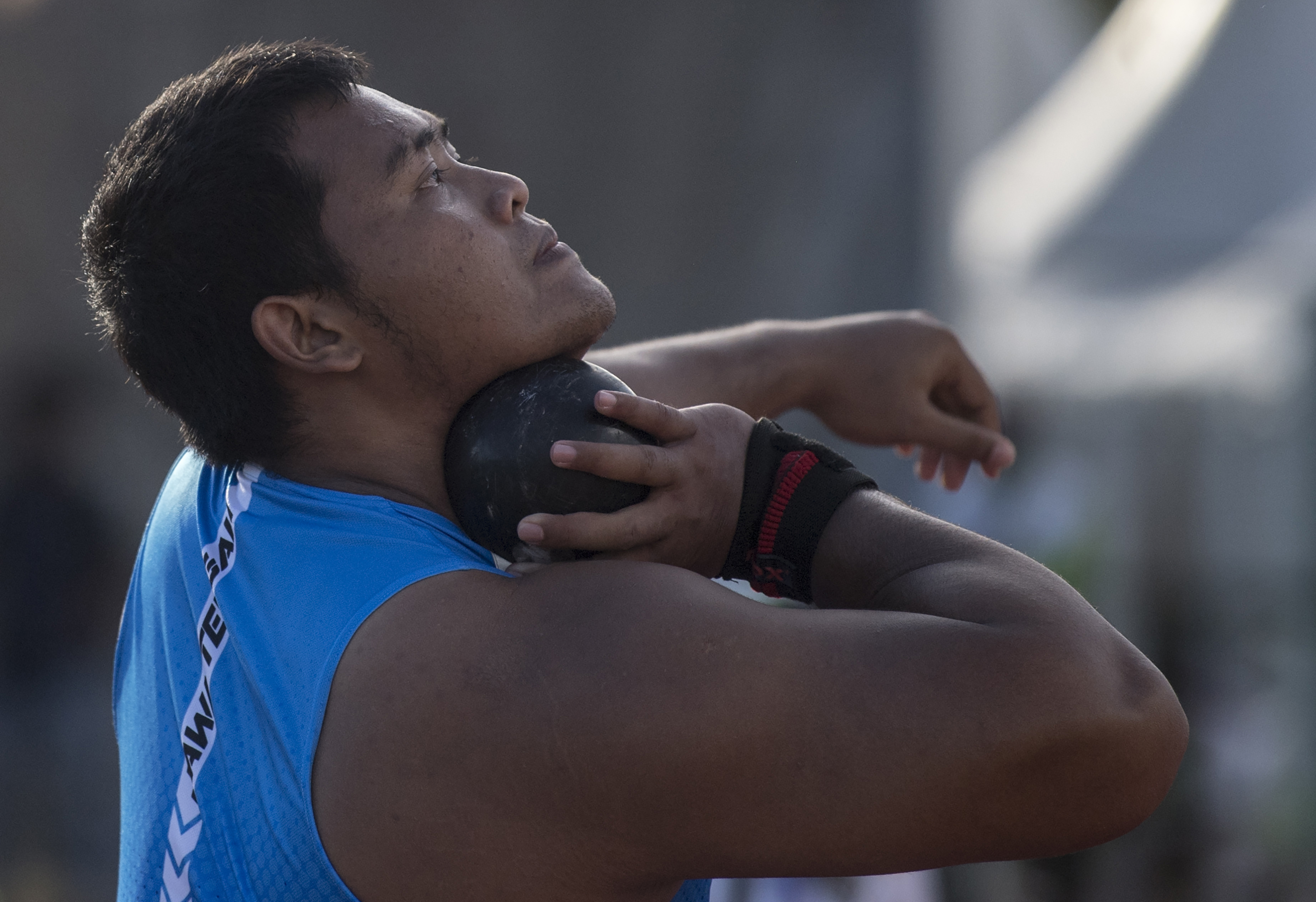 Atlet Tolak Peluru Putra Jawa Tengah Irfan Toni Raih Emas PON Papua