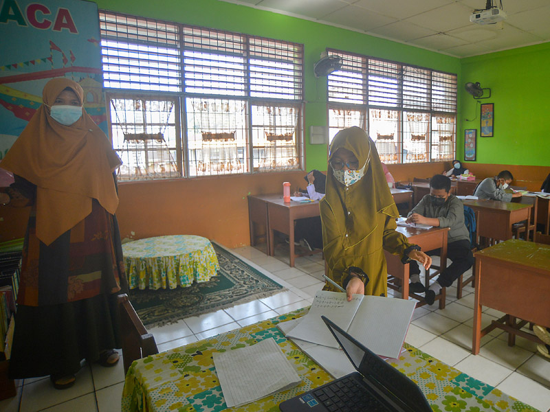 Sekolah Tatap Muka Berpakaian Bebas