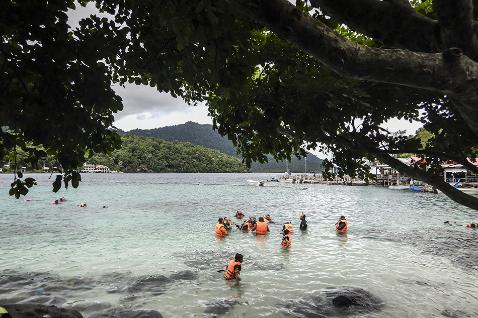 Wisata di Pantai Rubiah