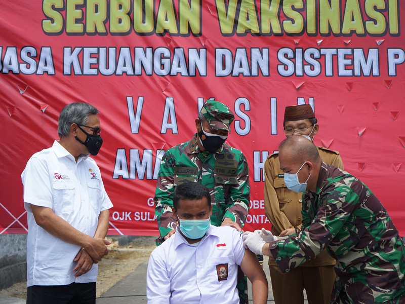 OJK Gelar Vaksinasi Covid-19 Di Gorontalo