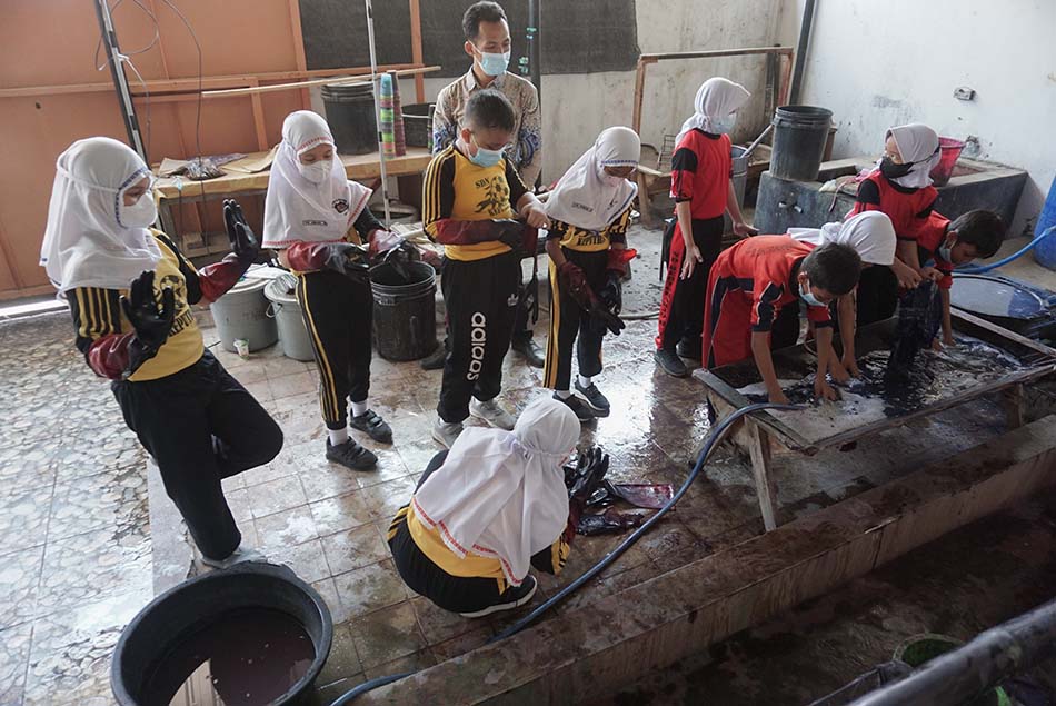 Pelatihan Membatik Pelajar SD