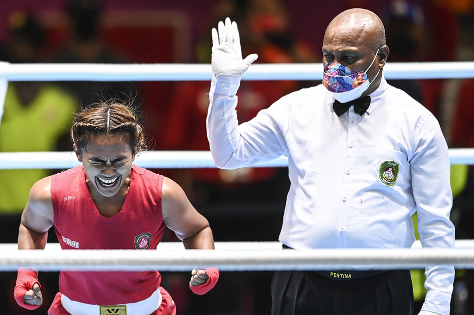 Petinju Putri DKI Jakarta Raih Medali Emas