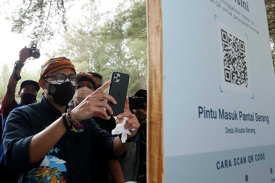 Menparekraf Kunjungi Desa Wisata Serang di Blitar