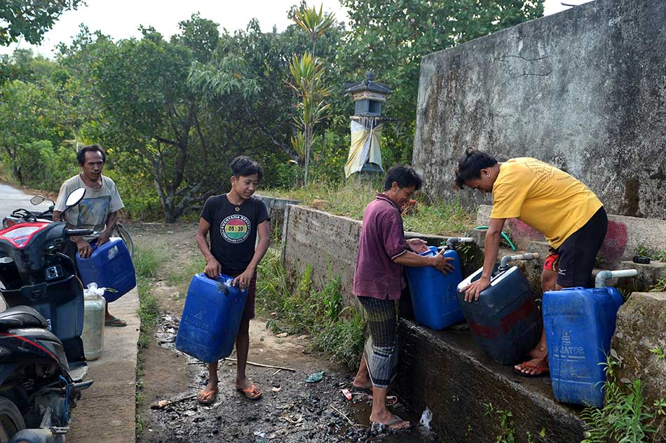 Kebutuhan Air Bersih di Karangasem