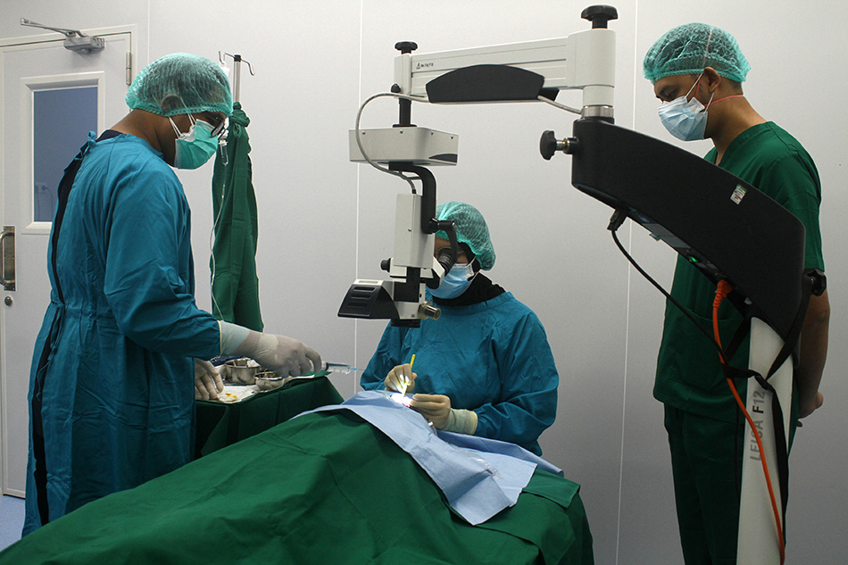 Operasi Katarak Gratis di Pontianak