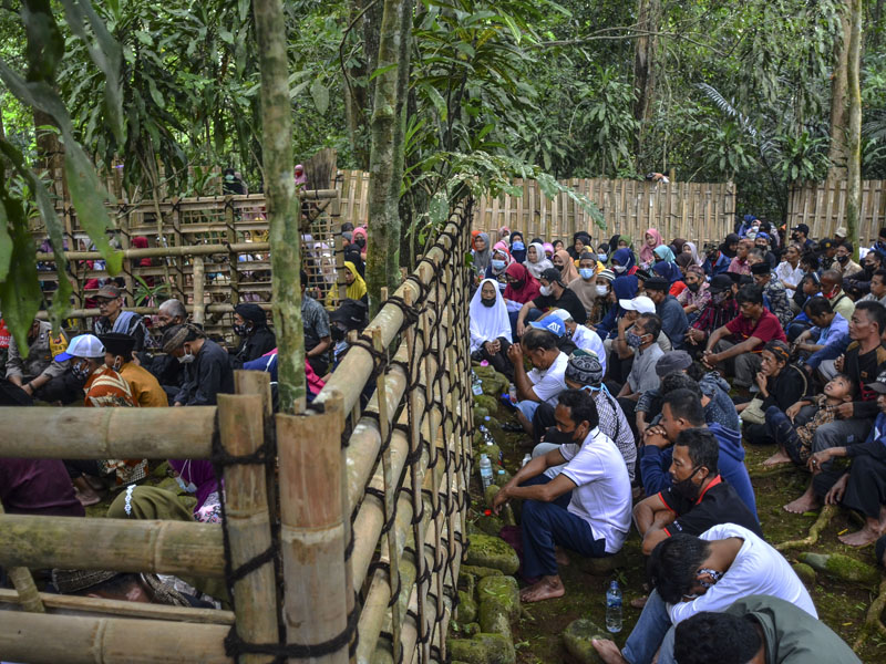 Tradisi Meralawu Di Ciamis