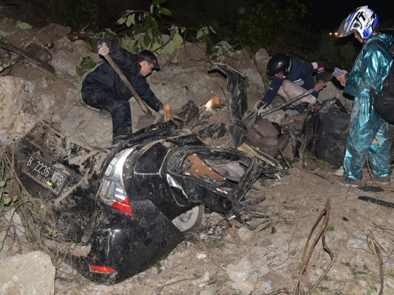 Tanah Longsor Di Sibolangit