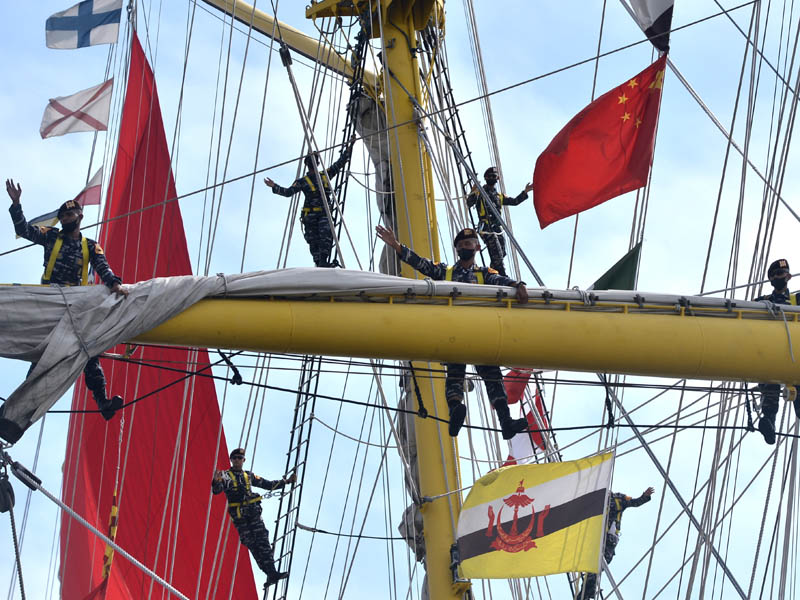 KRI Bima Suci Tiba Di Bali