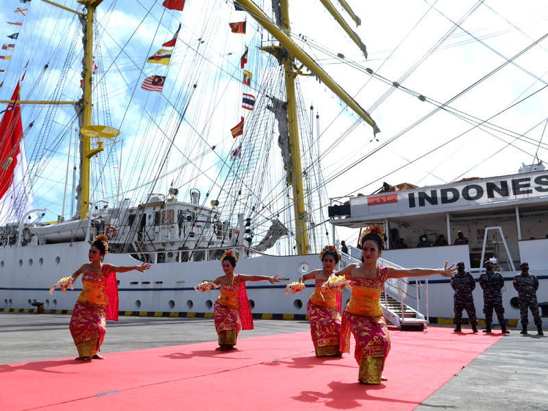 KRI Bima Suci Tiba Di Bali