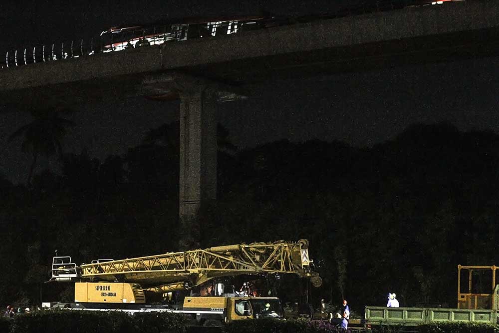 Evakuasi  Kereta LRT