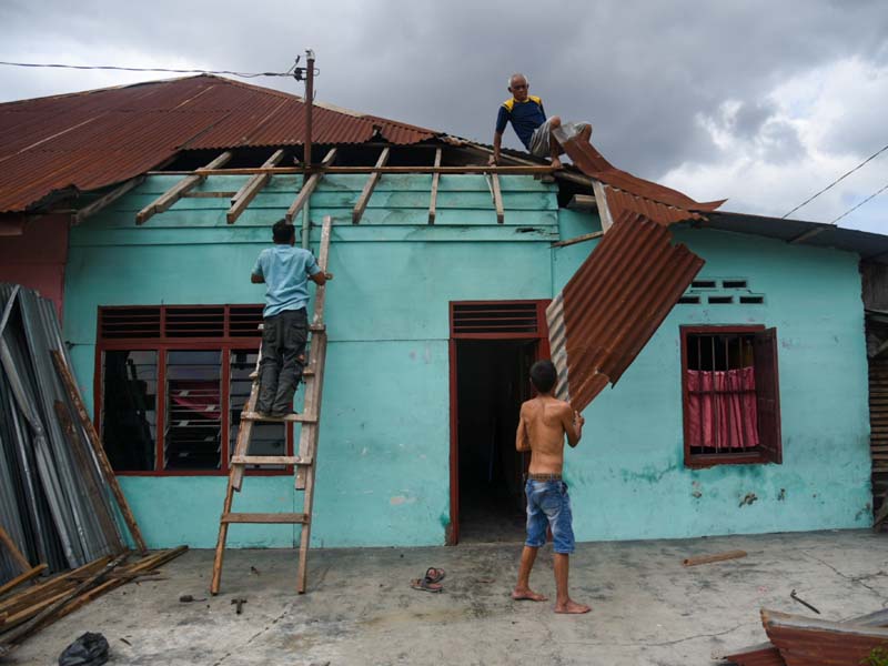 Dampak Angin Puting Beliung Di Medan