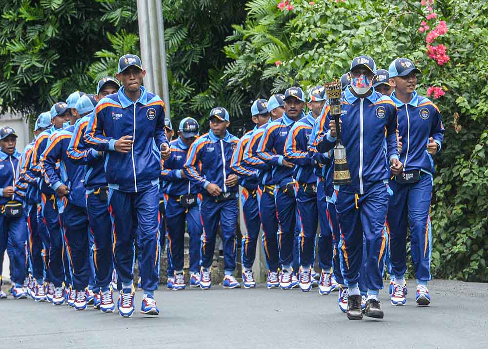 Kirab Api PON XX Papua di Kota Jayapura