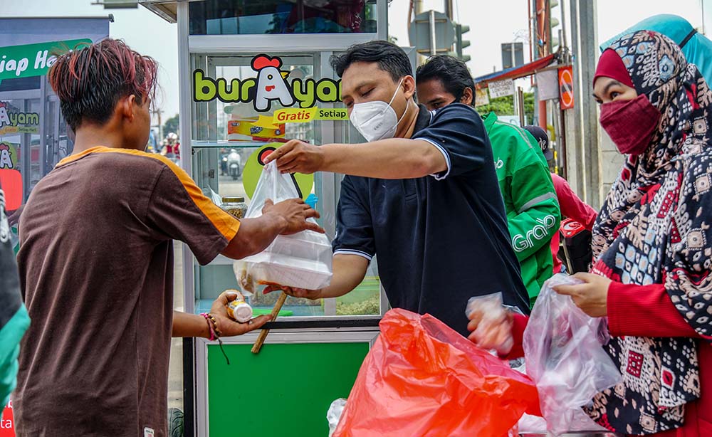 Bubur Ayam Gratis Setiap Hari