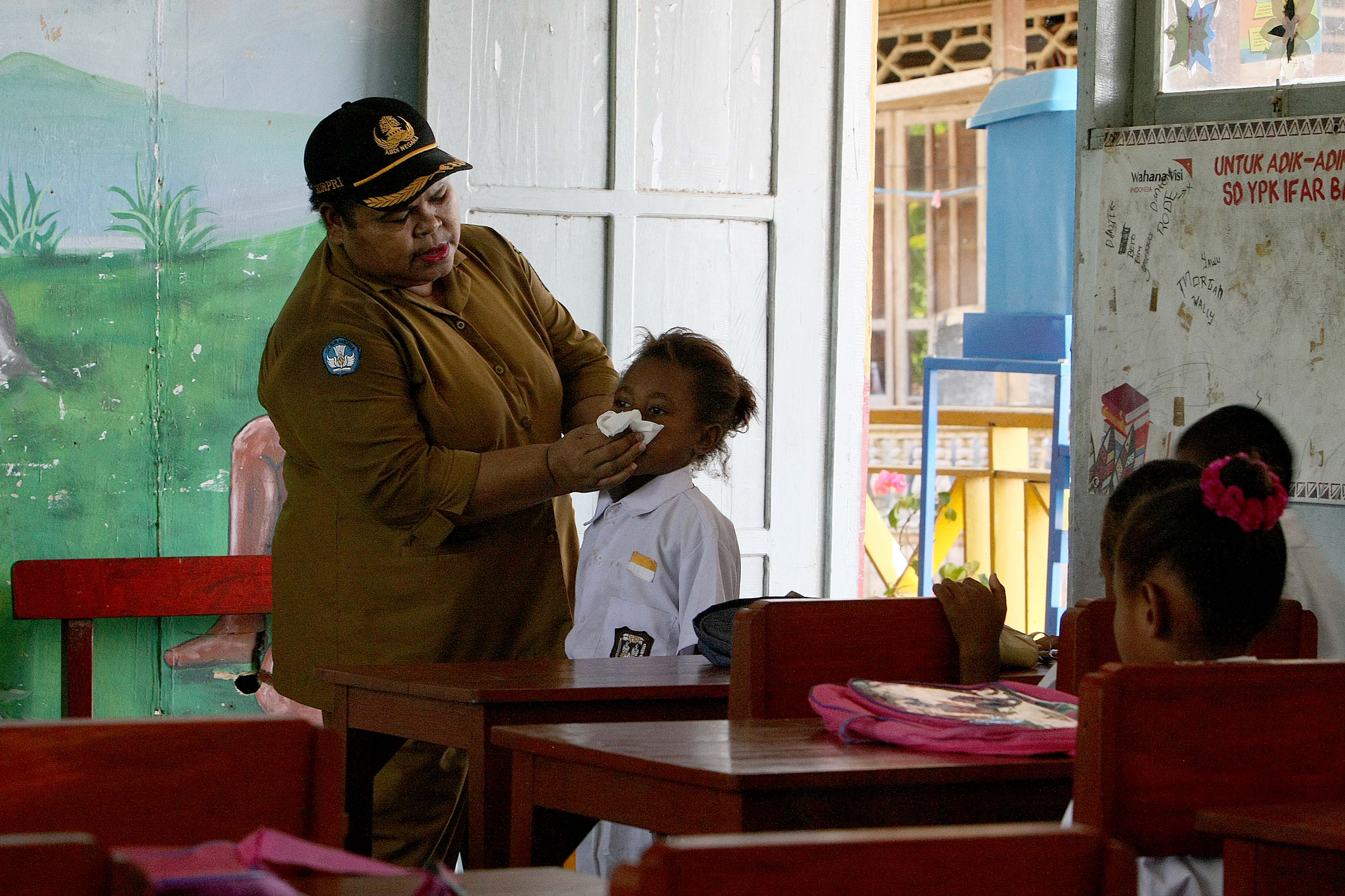 Kegiatan Belajar di Kampung Yoboi Belum Memadai