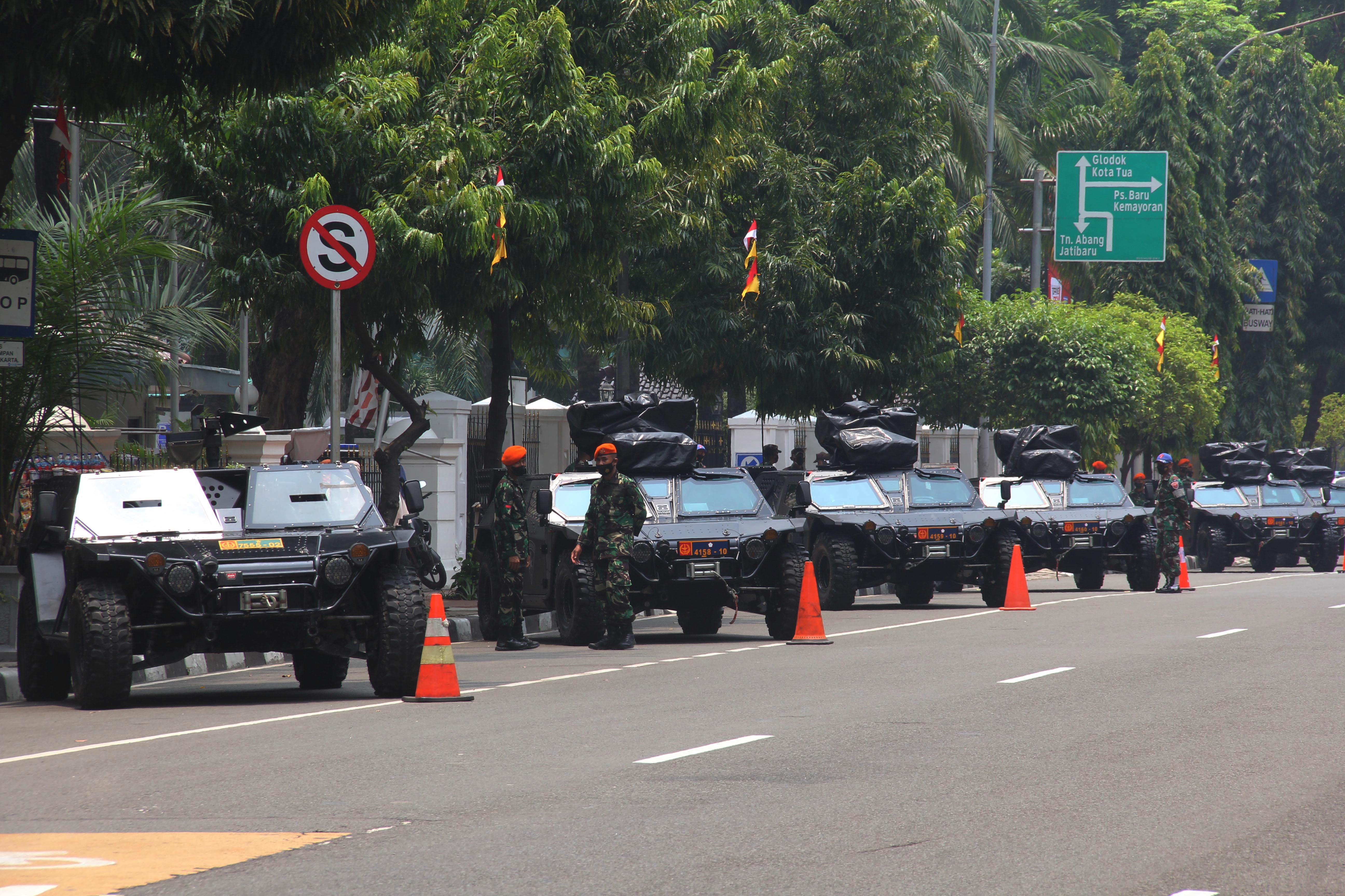 112 Alutsista Sambut HUT TNI 