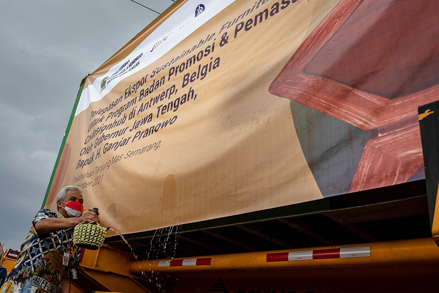 Pelepasan Ekspor Perdana Produk UKM Jawa Tengah ke Belgia 