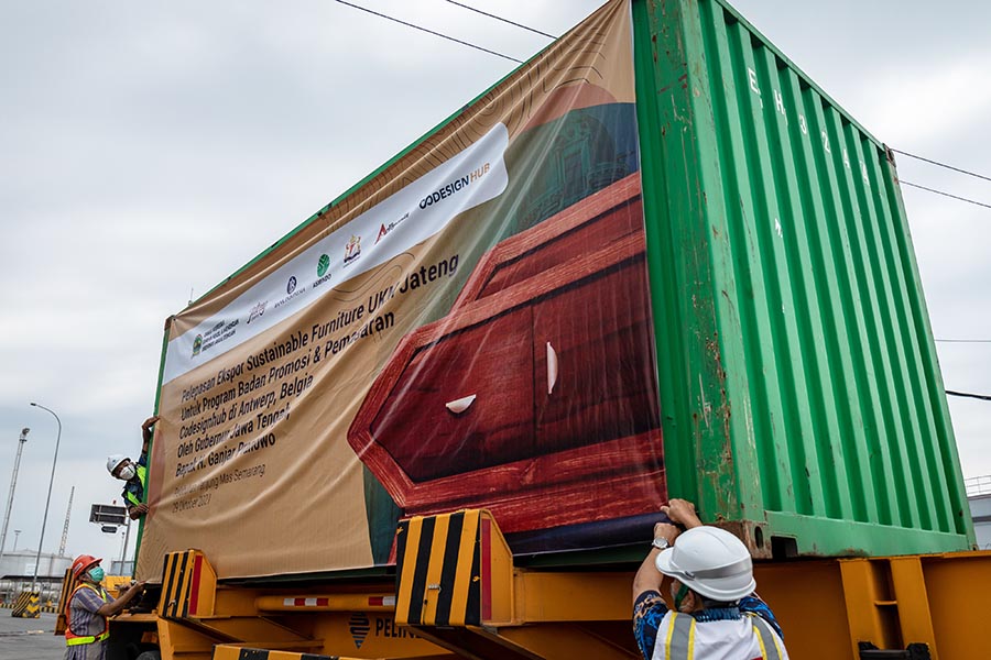 Pelepasan Ekspor Perdana Produk UKM Jawa Tengah ke Belgia 