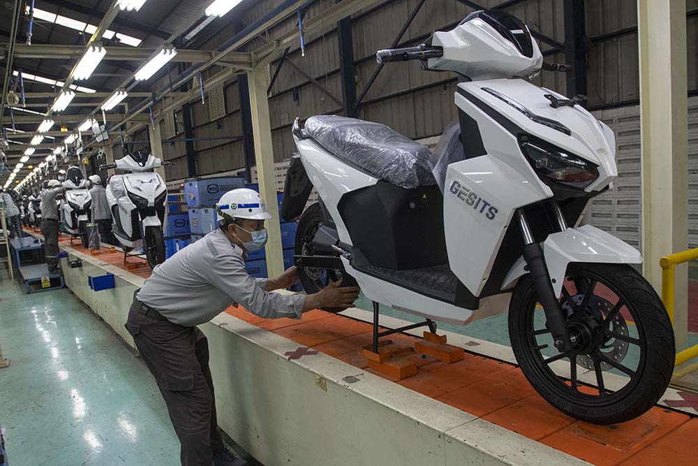 Produksi Sepeda Motor Listrik